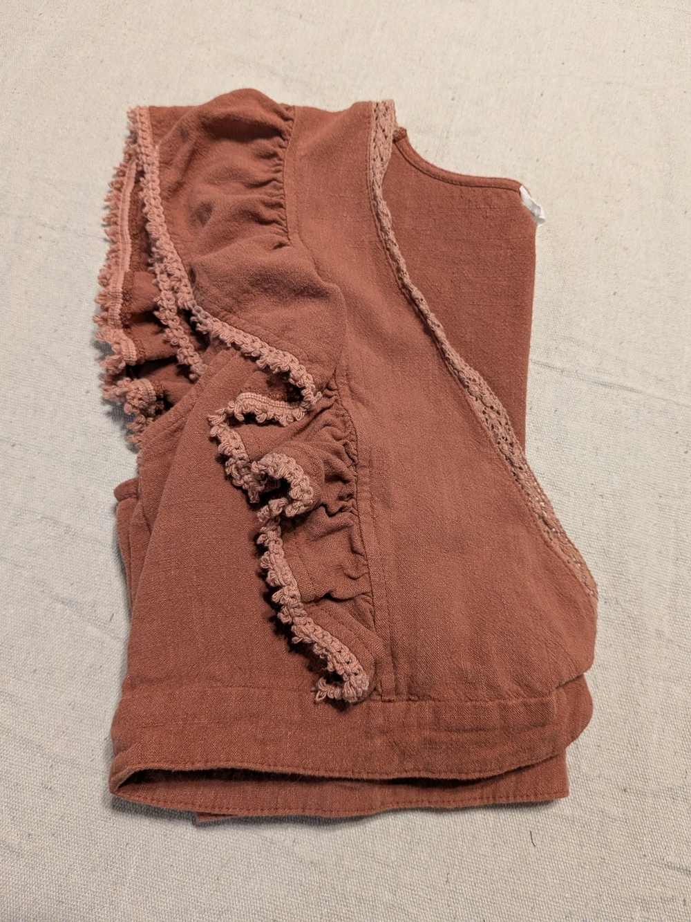 Love Riche Ruffled Flutter Sleeve Croquette Top Boho - Picture 4 of 9